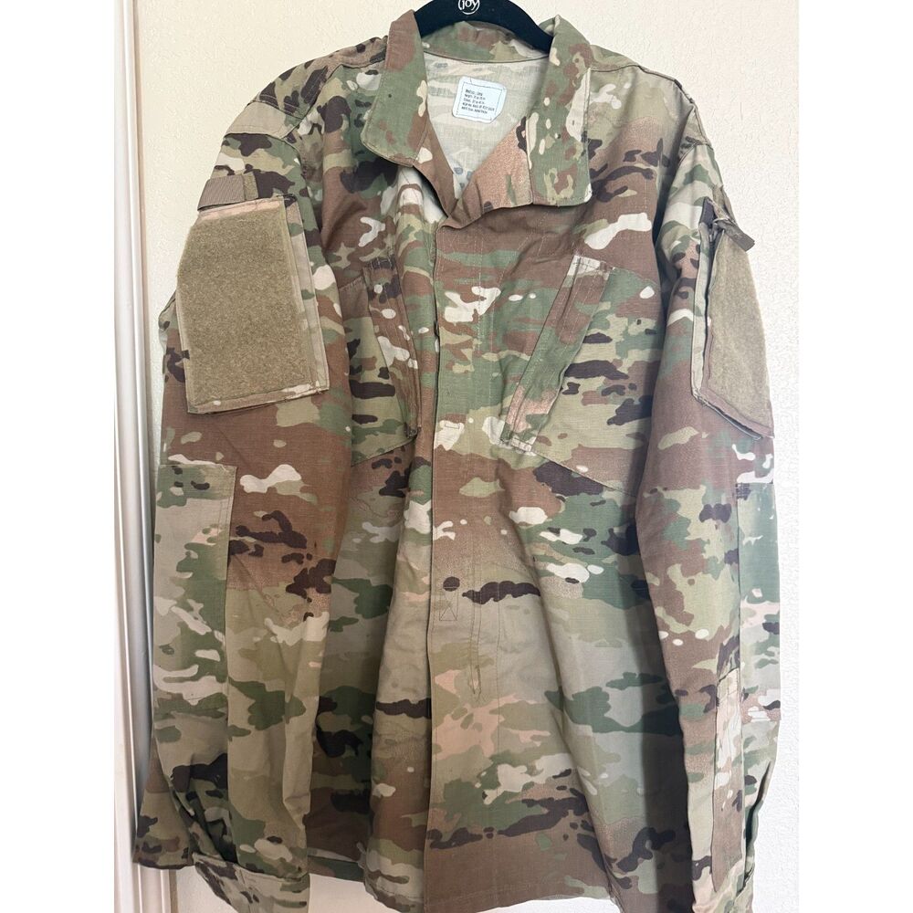 NWOT US ARMY combat uniform- unisex jacket
